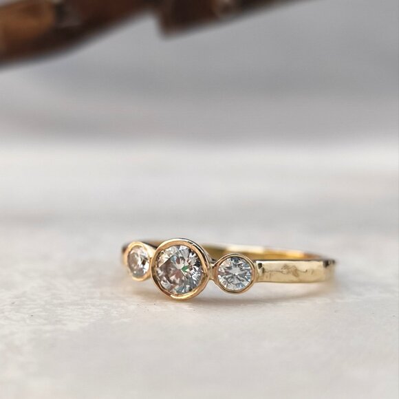 Engagement ring women. 14k solid yellow gold ring with Half a carat Diamonds. - Picture 6 of 10